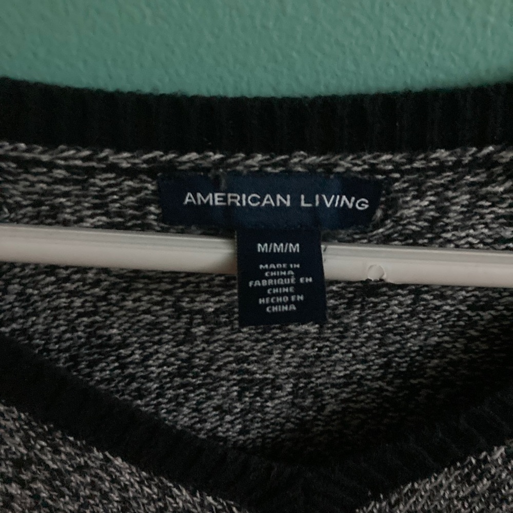 tight fit low neck sweater (perfect for fall/winter)